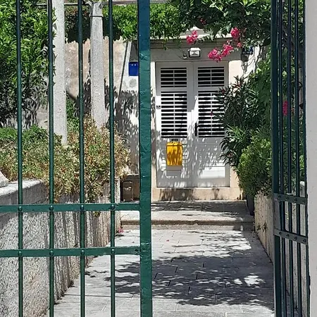 Apartment Ivanka *